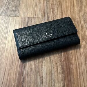 Kate Spade Black Pebbled Wallet